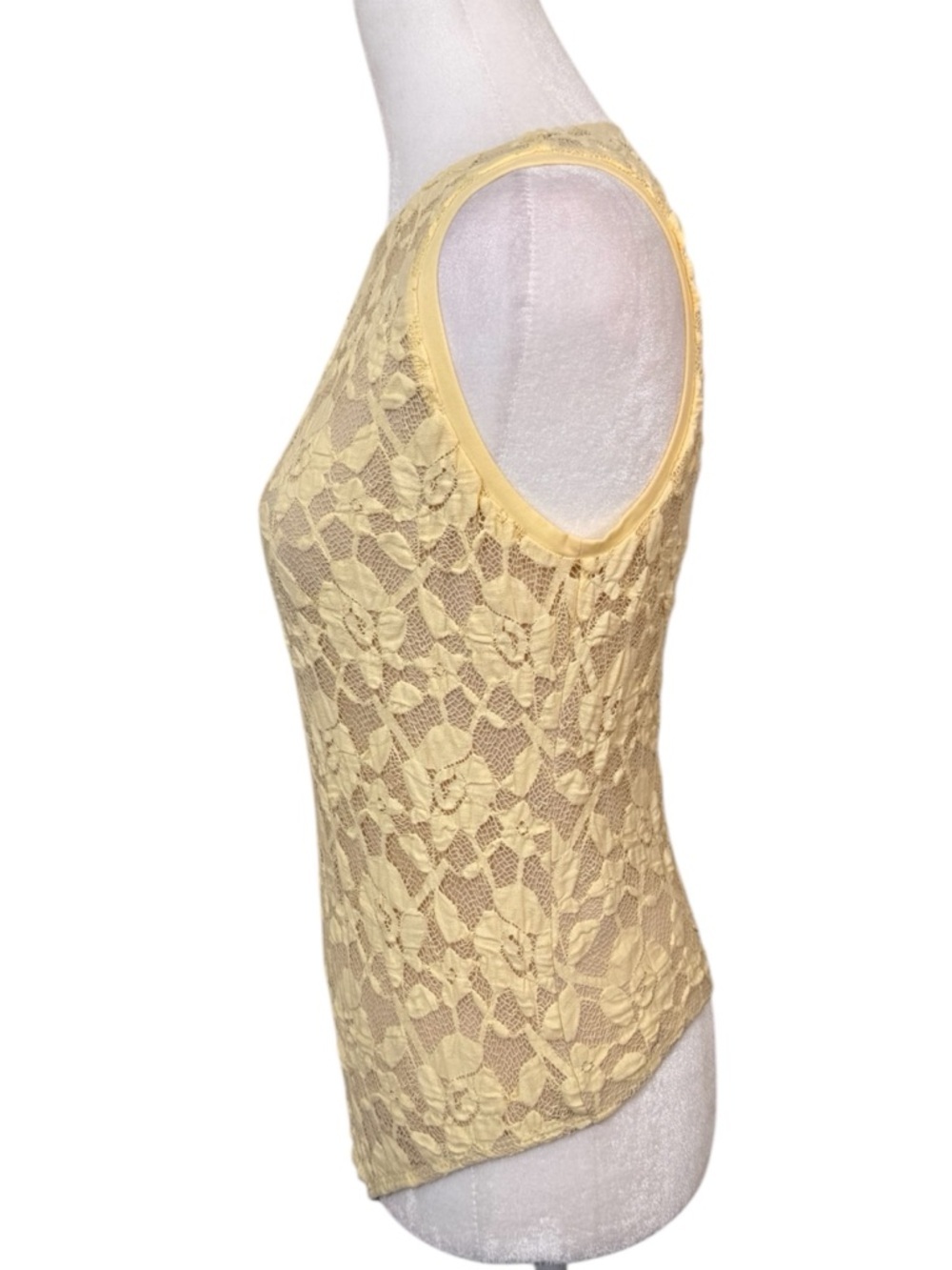 Bar III, Yellow Lace Sleeveless Bodysuit Floral Size XS NWT - Picture 4 of 7